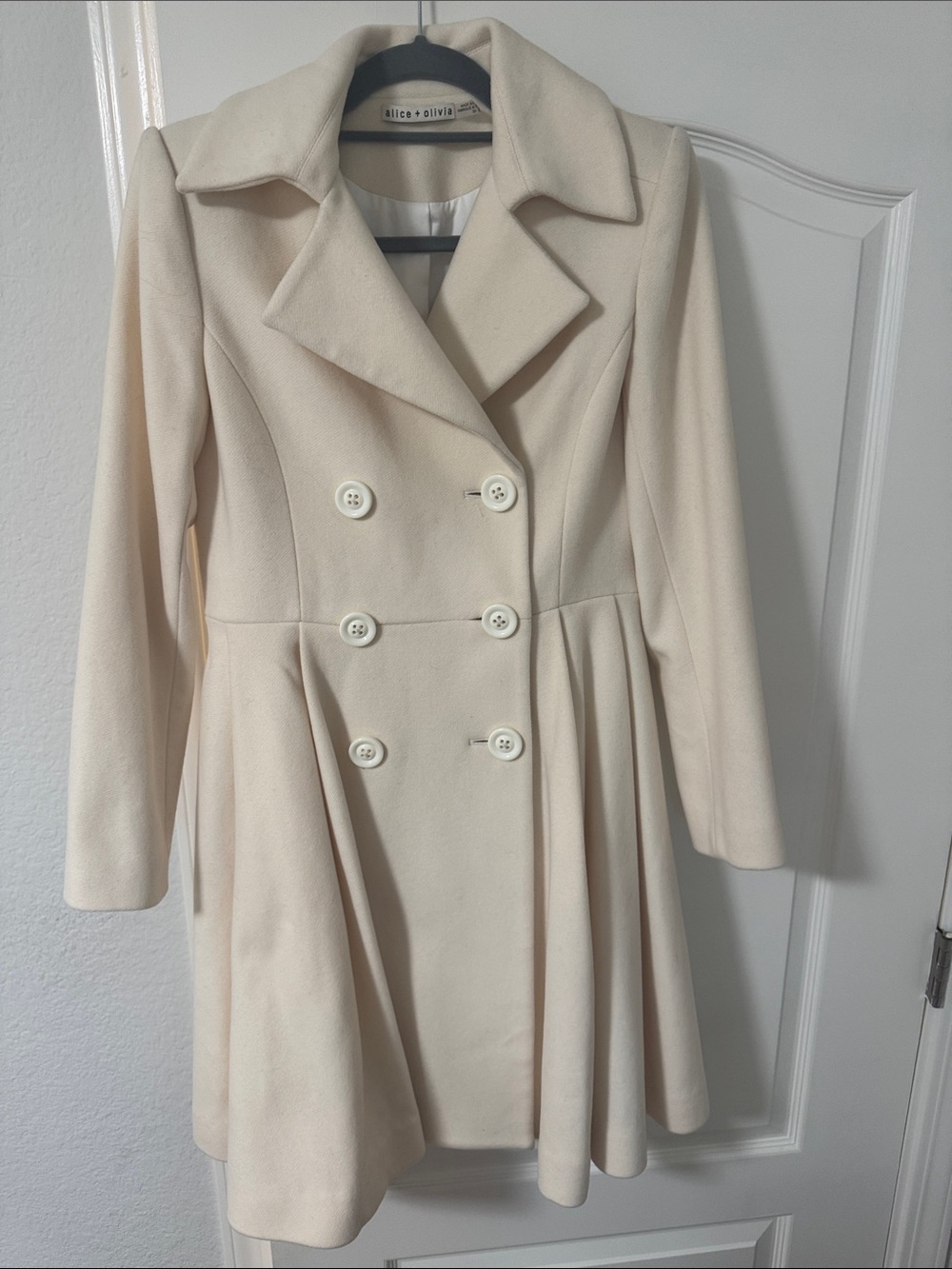 Alice + Olivia Ivory Double-Breasted Fit-and-Flare Coat